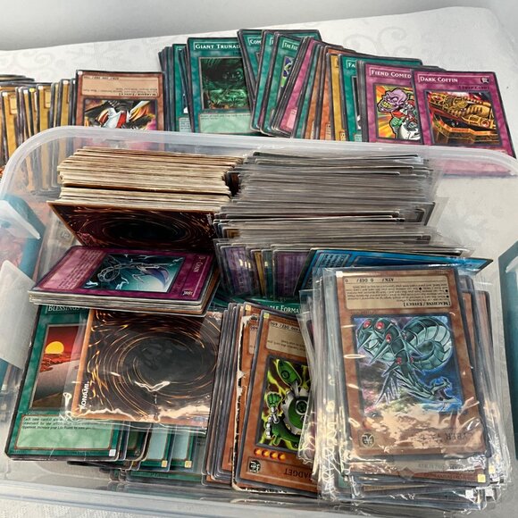 Large Lot Of Yu-Gi-Oh Trading Card Game Cards In Protective Storage Container - Picture 3 of 7